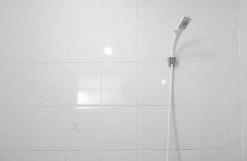 Jatinegara Apartment | Budget-Friendly Studio at Bassura City with Breakfast