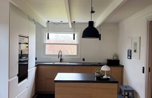 Yderby House | Serene Cottage Steps from the Beach with Ocean View Pool