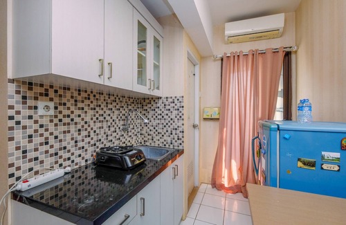 Kebagusan House | Inviting 2BR at Kebagusan City Apartment with Pool & Breakfast
