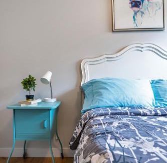 Tuxedo Park Apartment | Cozy and Welcoming 2BR Basement Suite In The Heart of Calgary