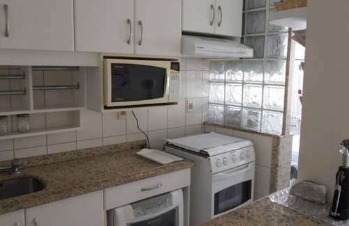 Jurere Internacional Apartment | Inviting apartment on Florianópolis' top beach, rated 9/10