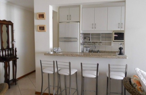Jurere Internacional Apartment | Inviting apartment on Florianópolis' top beach, rated 9/10