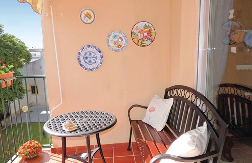 Jerez de la Frontera Apartment | 3 Bedroom Family Retreat with Spa in Jerez de la Frontera