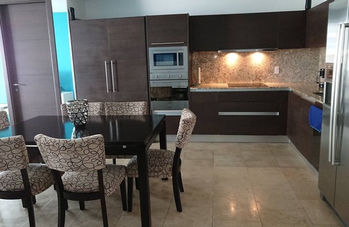Punta Pacifica Apartment | Premier Apartment in Trump Tower with Private Pool & Spa