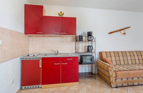 Sveti Vid-Miholjice Apartment | Discover Tranquil Holidays in Malinska on Krk Island