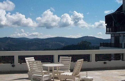 Alto do Capivari Apartment | Guest Rated 9.8: Cozy Apartment in Campos do Jordão Castle