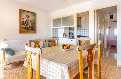 Puerto de Mazarron Apartment | Cozy Apartment Steps from Beach in Puerto de Mazarrón