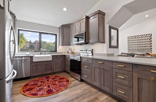 Cottonwood Heights Apartment | Welcoming Apartment Near Big Cottonwood Canyon with Breakfast