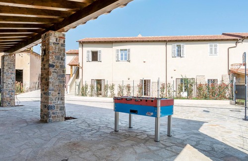 Bastia Apartment | Inviting Vacation Apartment with Spa and Breakfast Included