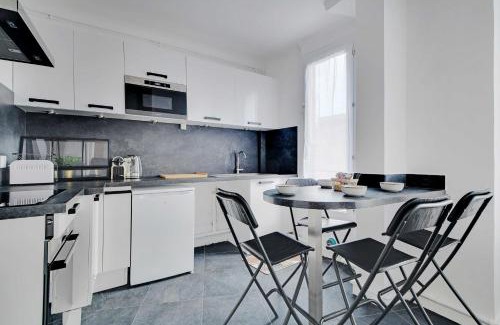 Suresnes Apartment | Inviting 2BDR Apartment in Vibrant Suresnes Neighborhood