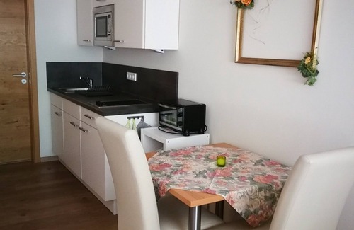 Altmannstein Apartment | Delightful Apartment with Balcony & Top Guest Rating 10/10