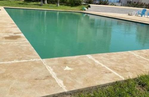 Hjar Ennhal Apartment | Inviting Beachfront Apartment with Pool & Pet-Friendly Options