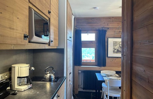 Meribel Apartment | Inviting Apartment Méribel: Studio Flat for 4 with Kitchen