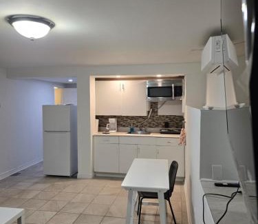 Halifax Apartment | Cozy Apartment