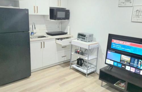 Dieppe House | Comfortable Airport Apartment with Child-Friendly Amenities