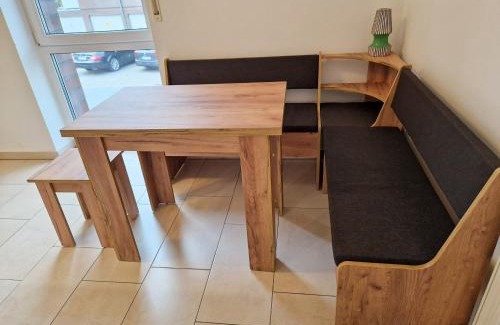 Cloppenburg Apartment | Guest Rated: 9.6 - Central Suite with Kitchen & Balcony