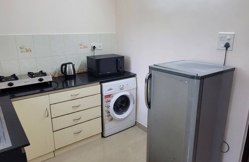 Colva Apartment | Inviting Apartment Flat Steps from Colva Beach & Pool