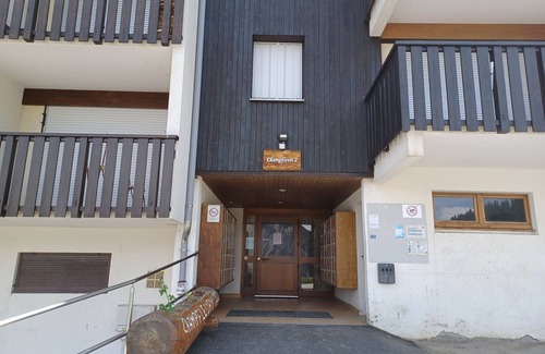 Albiez-le-Vieux Apartment | Cozy Apartment Albiez-Montrond: Perfect for Families & Pets