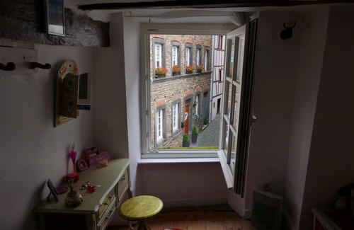 Beilstein Apartment | Historic Apartment with Pool & Spa in Medieval Town