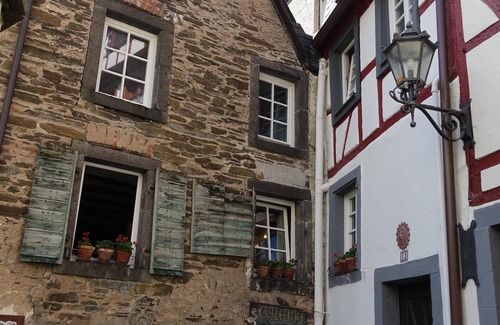 Beilstein Apartment | Historic Apartment with Pool & Spa in Medieval Town