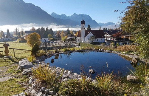 Wallgau Apartment | Tranquil Apartment Retreat at Haus Ingrid Wallgau