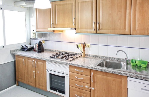 L'Albufereta Apartment | Cozy 2-Bedroom Accommodation with Ocean Views in Alicante