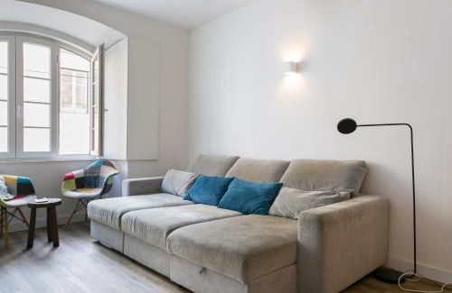 Sao Paulo Apartment | Inviting Apartment in Prime Location - 4-Star Rated Stay!