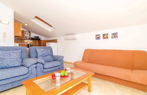 Baosici Apartment | Pet-Friendly Retreat with Ocean View near Baosici Beach