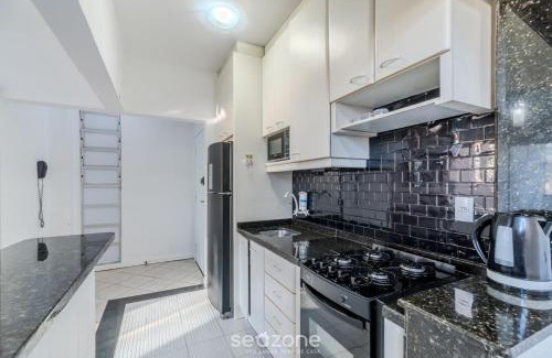 Capoeiras Apartment | Cozy Retreat in Capoeiras: Pet and Child Friendly Stay