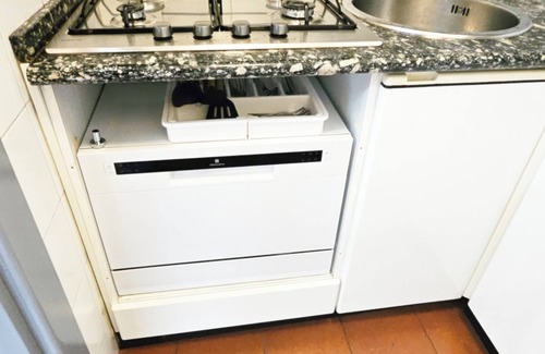 Zona I Val Melaina Apartment | Cozy apartment in charming Roma with WiFi, AC
