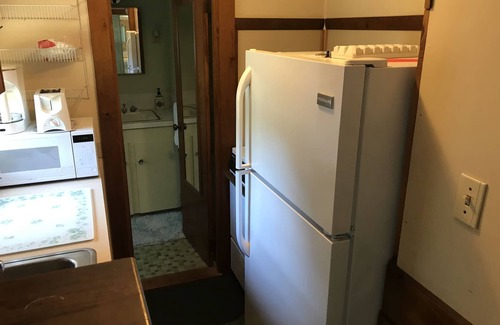 Eastham Apartment | Inviting Eastham Apartment with Pool, Spa & Breakfast