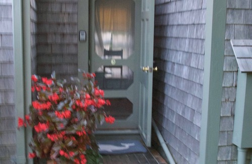 Eastham Apartment | Inviting Eastham Apartment with Pool, Spa & Breakfast