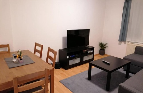 Liebenau Apartment | Budget-Friendly Apartment in Graz City for Couples