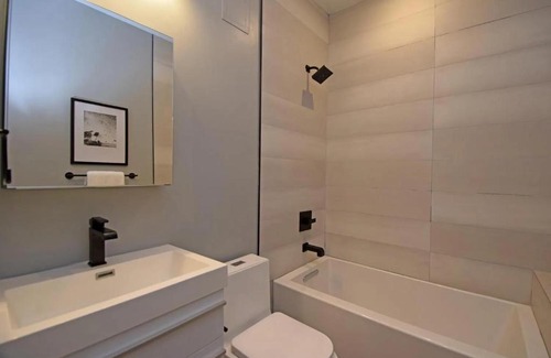Over-the-Rhine Apartment | Charming Apartment in Historic OTR - Guest Rated 9.8/10