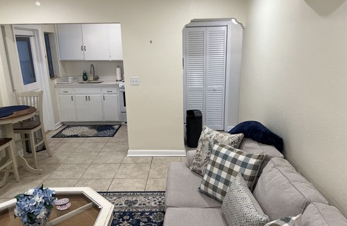 Historic Hyde Park North Apartment | Inviting Apartment in Historic Hyde Park, South Tampa