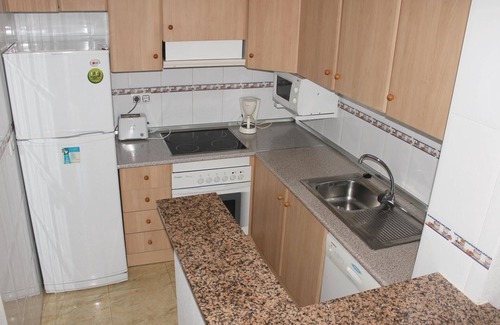 Los Puertos Apartment | Comfortable 2-Bedroom Retreat with Ocean Views in Isla Plana