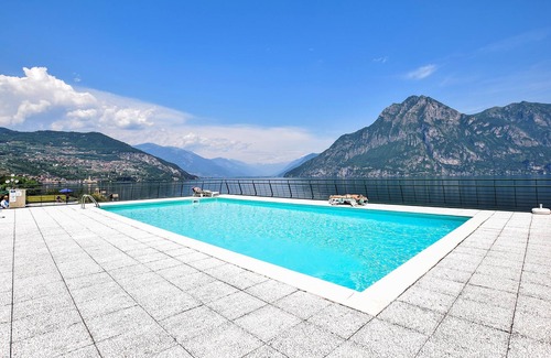 Riva di Solto Apartment | Modern 2-Bedroom Retreat in Riva di Solto with Lake View