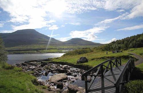 Klaksvik Apartment | Welcoming Apartment in Klaksvík with Child-Friendly Options