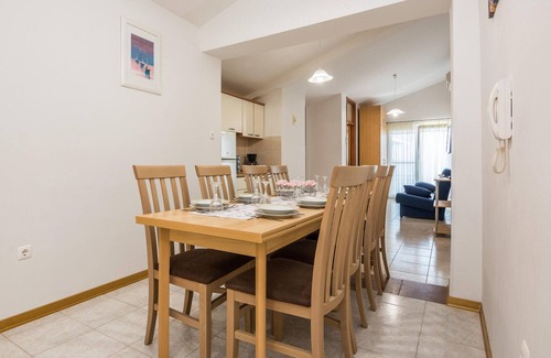 Kozino Apartment | Comfortable 3 Bedroom Retreat with Oceanfront Views