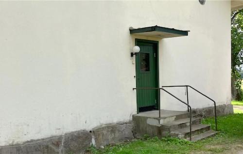 Kristinehamn Apartment | Cozy Kristinehamn Apartment with Kitchen and Pet-Friendly Perks