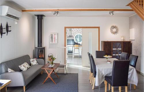 Langaryd Apartment | Inviting Apartment in Lngaryd with Hot Tub & Wifi