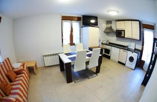 Mogro Apartment | Beachside 2-Bedroom Apartment with Private Pool & Garden