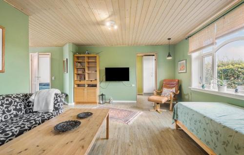 Outrup Apartment | Cozy Apartment In Outrup With Wifi