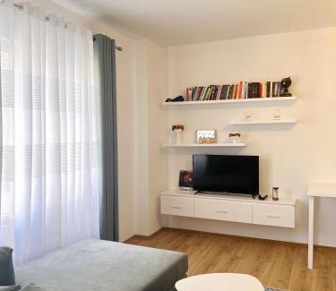Pogradec Apartment | Elegant Pogradec Apartment with Ocean View near Ohrid Lake