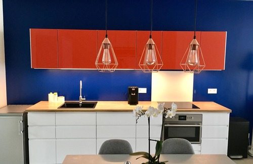 Valaar Hotel | Impeccable Suburban Apartment Near Antwerp with Great Amenities