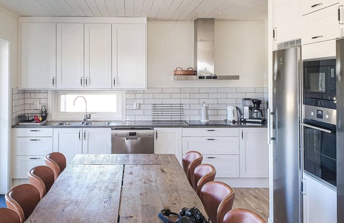 Syssleback Apartment | Inviting Stay at Branäsberg with Lake View & Spa Access