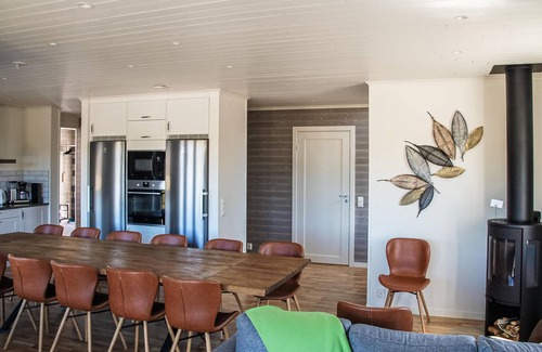 Syssleback Apartment | Inviting Stay at Branäsberg with Lake View & Spa Access