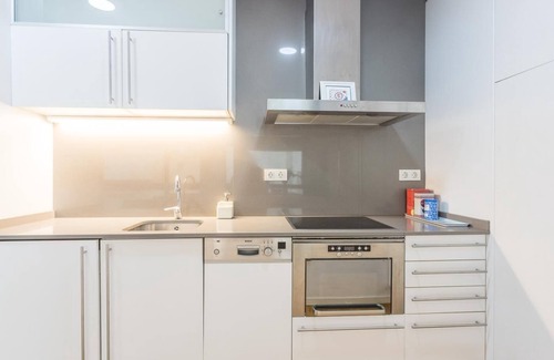la Vila de Gracia Apartment | Inviting Apartment in the Heart of Gracia with Spa & More