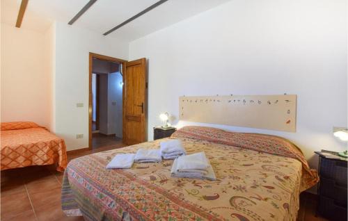 Tusa Apartment | Charming Tusa Apartment with Kitchen for Family Stays