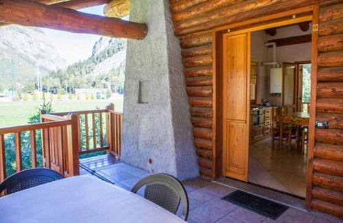 Antey-Saint-Andre Apartment | Comfortable Apartment for 5 in Antey St. André